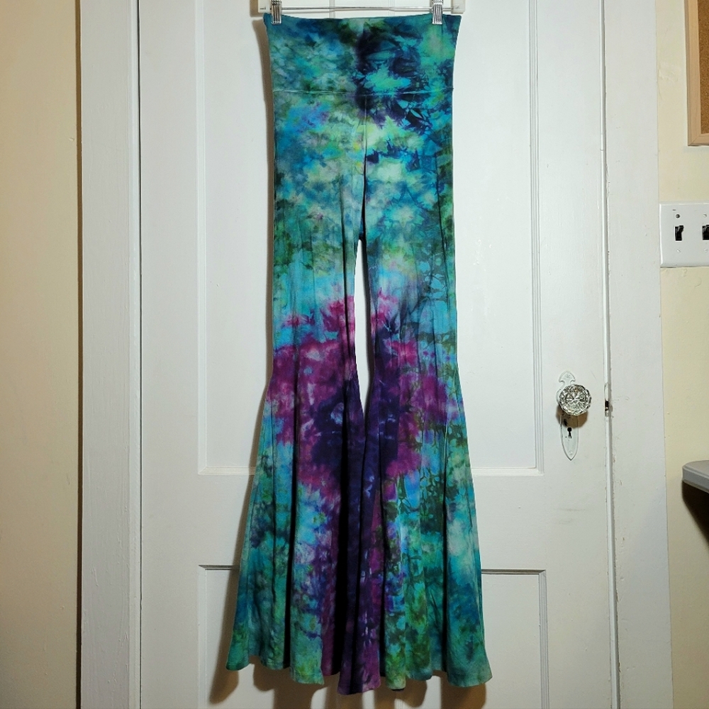 Gratefully Threaded x The Tying Alchemist Mermaid Bells